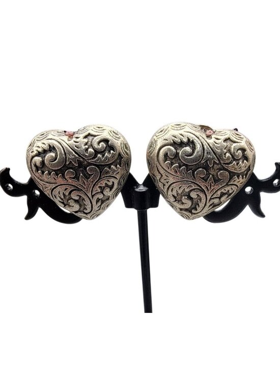 Unbranded Jewelry - Vintage Etched Puffy Heart Leverback Earrings Pierced Ears Vintage Silver Tone
